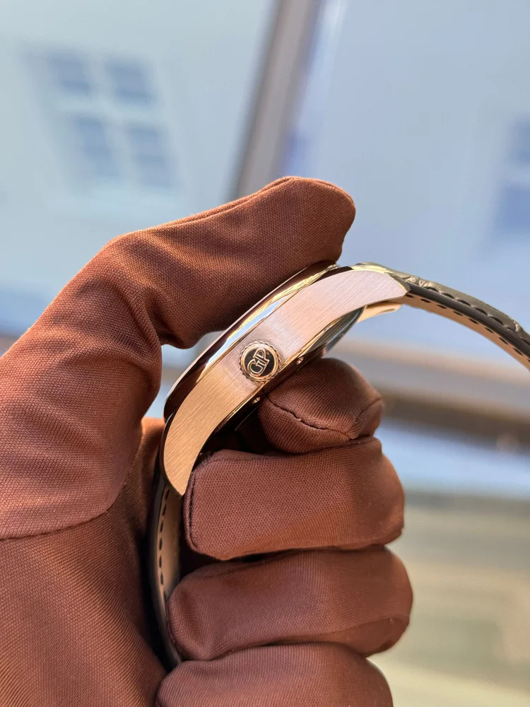 World Chronograph WW.TC White Gold